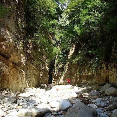 Dreamers Santova Villa-kalamata 卡拉马塔