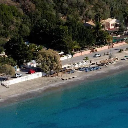 Dreamers Santova Villa-kalamata 度假居 *